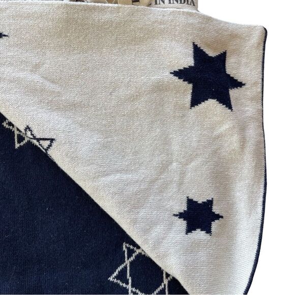 Hanukkah Star of David Navy & Ivory Knit Reversible Baby Blanket and Bib Set NWT - Picture 5 of 7